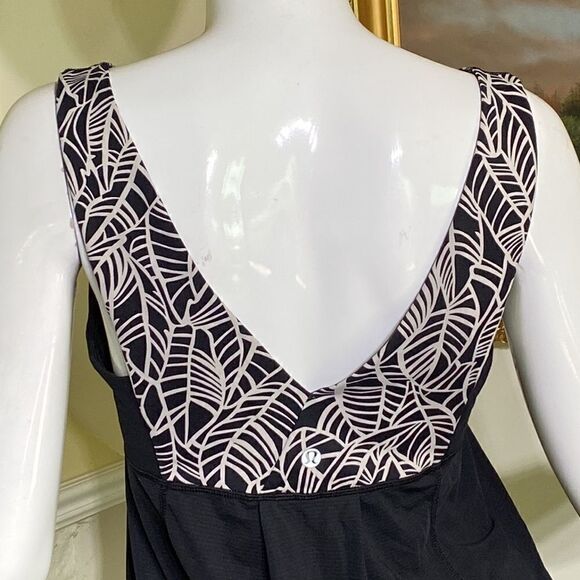 Lululemon Elevate Tank Top Black & White - Picture 6 of 13